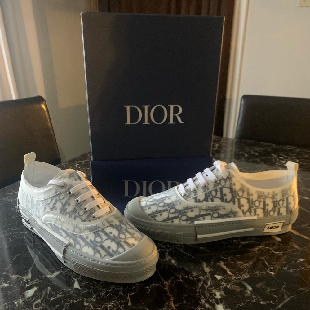 **BRAND NEW** LOW-TOP DIOR SNEAKERS WHITE AND GRAY OBLIQUE CANVAS